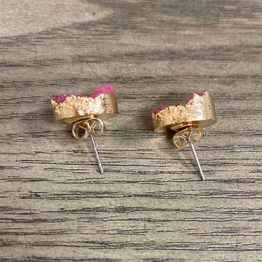 Anthropologie Hot Pink Druzy Quartz Stud Earrings - Picture 3 of 4